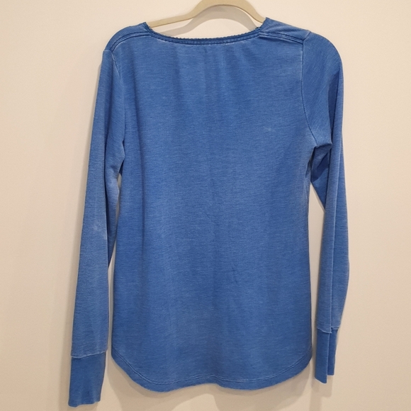 Toronto Blue Jays official long sleeve waffle knit Henley top, size large, blue - Picture 2 of 3
